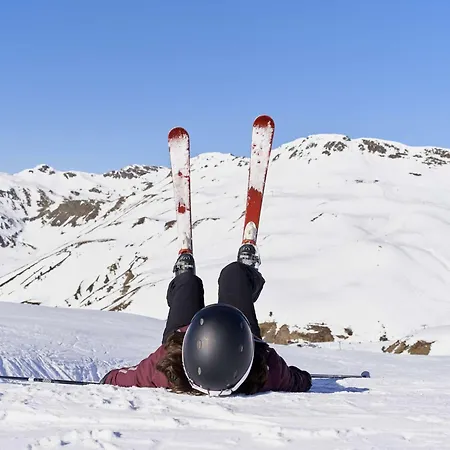 Vue Sur Pistes - 4 Pers. *